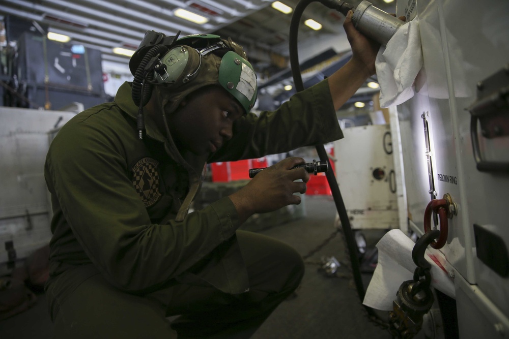 Dirty Jobs: AV-8B Harrier Maintenance