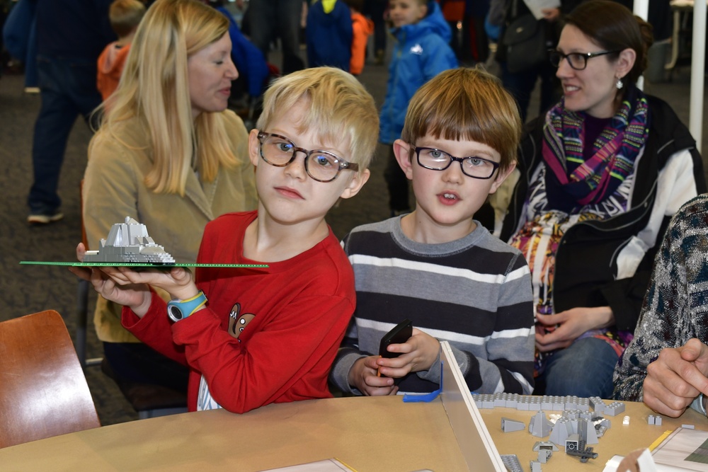 8th Annual LEGO Brick by Brick Shipbuilding Event