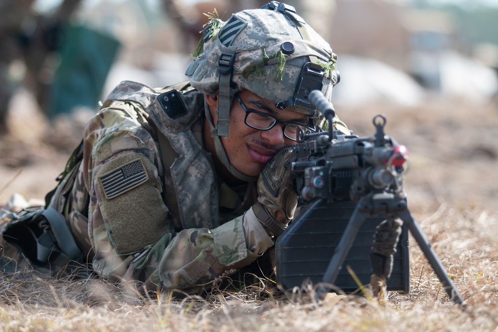 &quot;Maintainers&quot; train for National Training Center