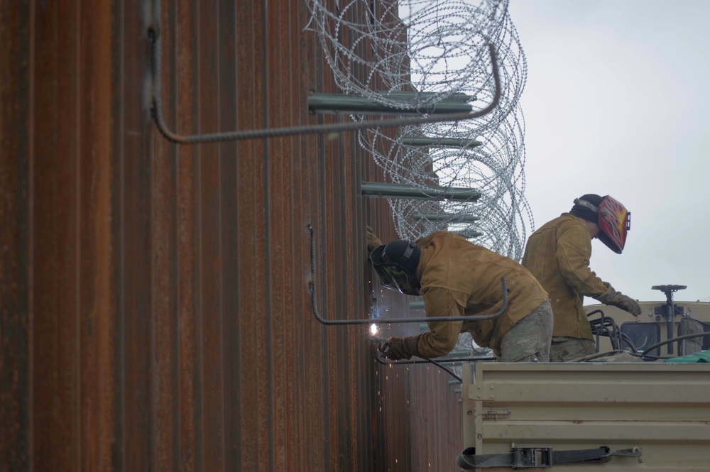 Wire emplacement continues at Naco