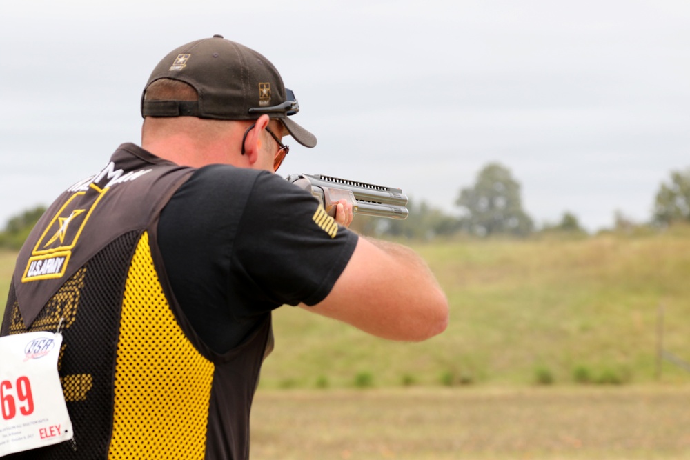 Trap shooting Soldiers compete in Arkansas