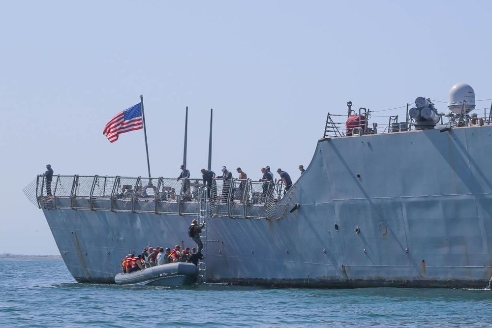 USS Mitscher (DDG 57)