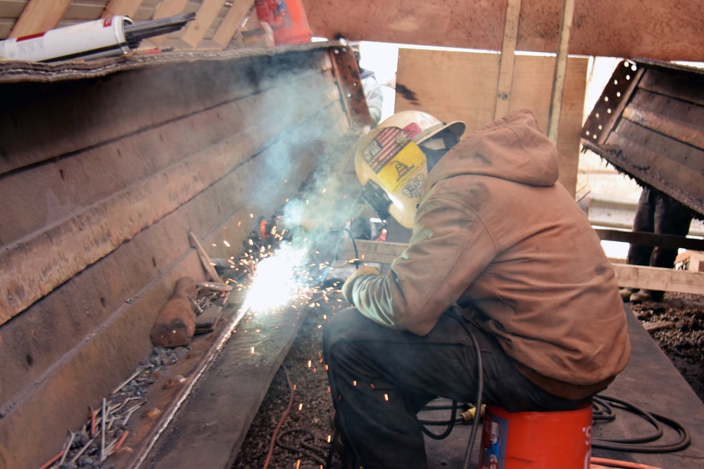 Repairing the Black Rock Lock gates