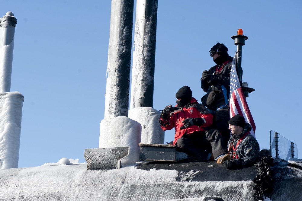 USS North Dakota (SSN 784) homecoming