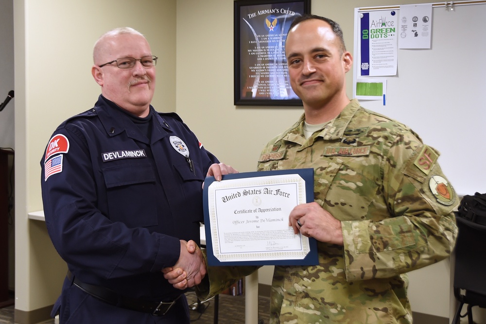 DVIDS - Images - DK guard recognized for quick action