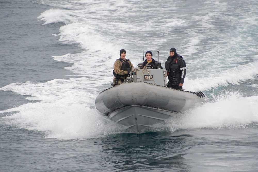 USS Leyte Gulf Particpates In COMPTUEX