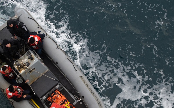 USS Leyte Gulf Particpates In COMPTUEX