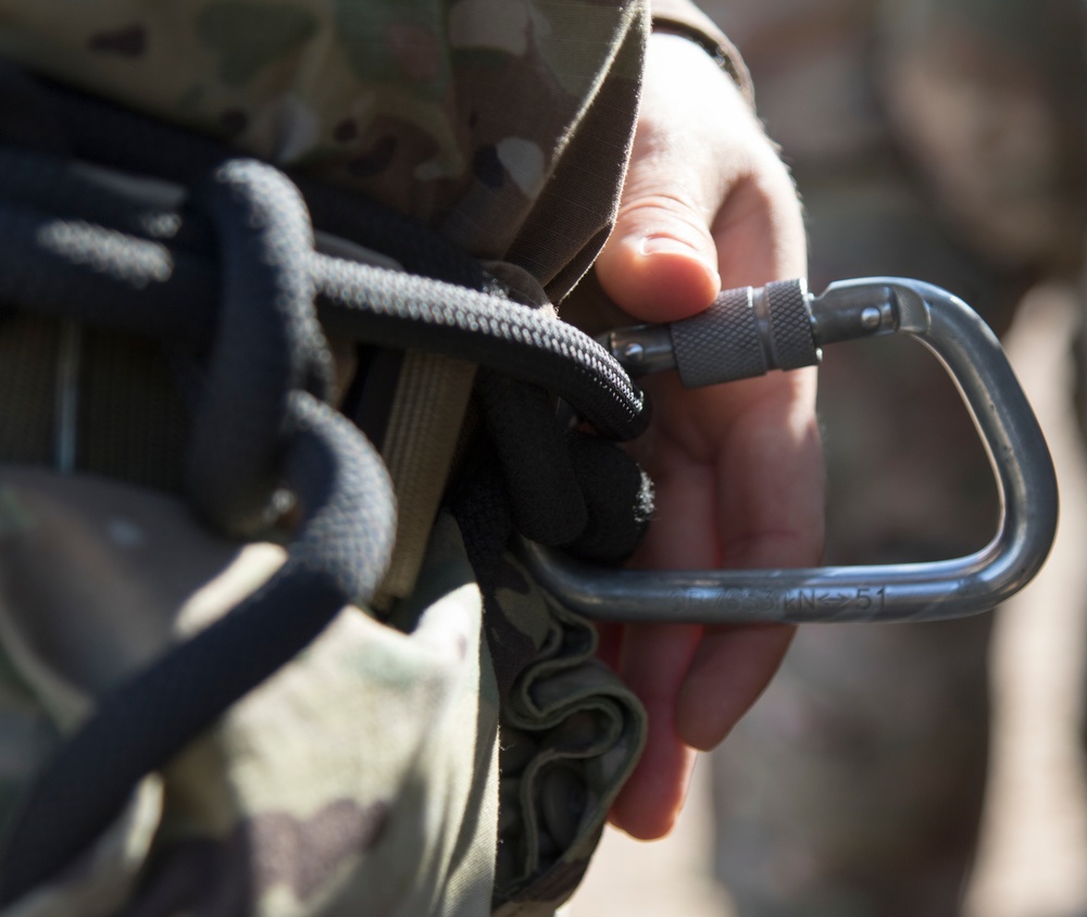 U.S. Service Members participate in Rappel Phase