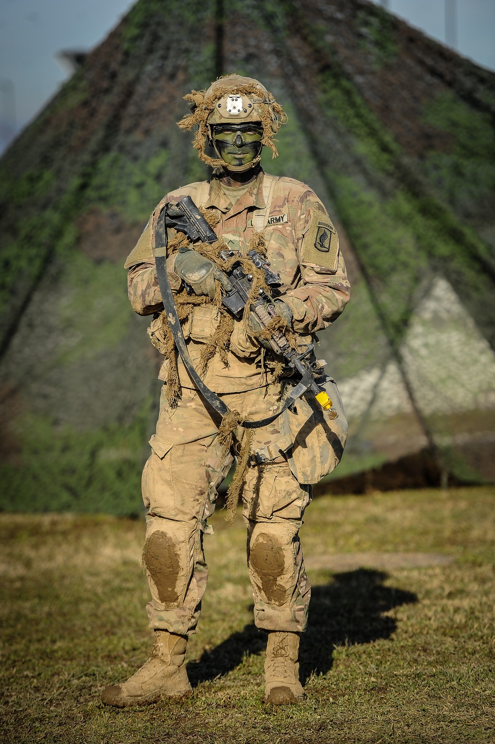 Soldier stands by at lane