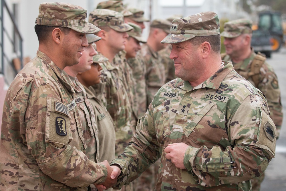 Maj. Gen Baldwin visits CA Guardsmen in Jordan
