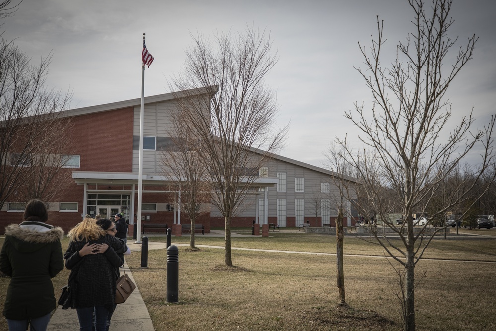 1-114th Infantry Regiment Soldiers seen off by families