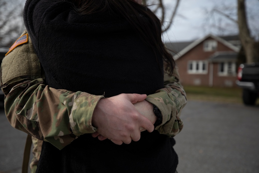 1-114th Infantry Regiment Soldiers seen off by families