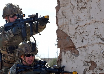 B Co., 2nd Bn., 127 Inf. Regt. trains for guardian angel mission
