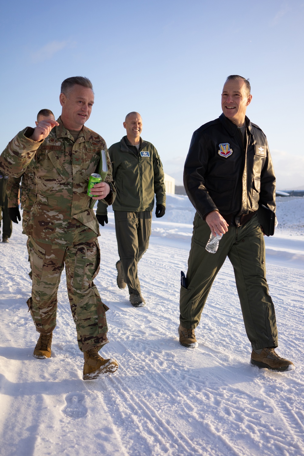 Alaska Air Guardsmen brief Air Combat Command officials
