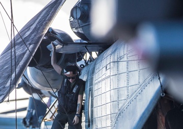 Flight Deck Wash Downs