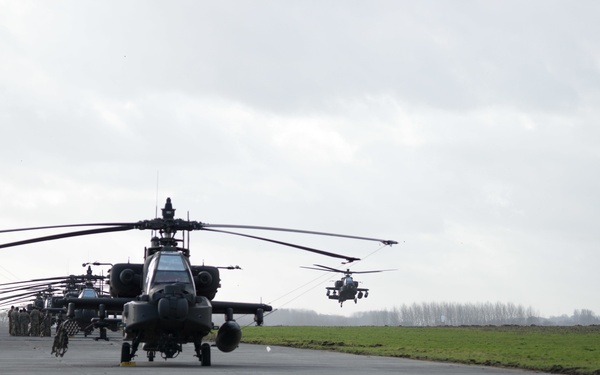 1CAB 1ID Helicopters leave Belgium for Atlantic Resolve