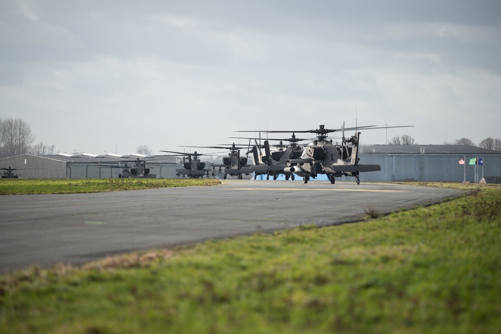 1CAB 1ID Helicopters leave Belgium for Atlantic Resolve