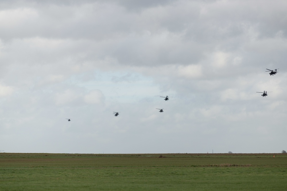 1CAB 1ID Helicopters leave Belgium for Atlantic Resolve