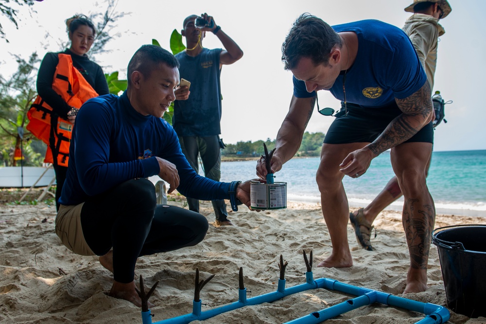 Cobra Gold 19: U.S. and Royal Thai Navy denizens of the deep