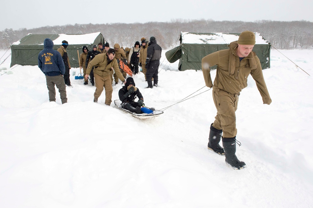 Divers Participate in Ice Diving Training