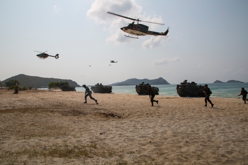 Cobra Gold 19: U.S., ROK, and Royal Thai Marines rehearse an amphibious assault