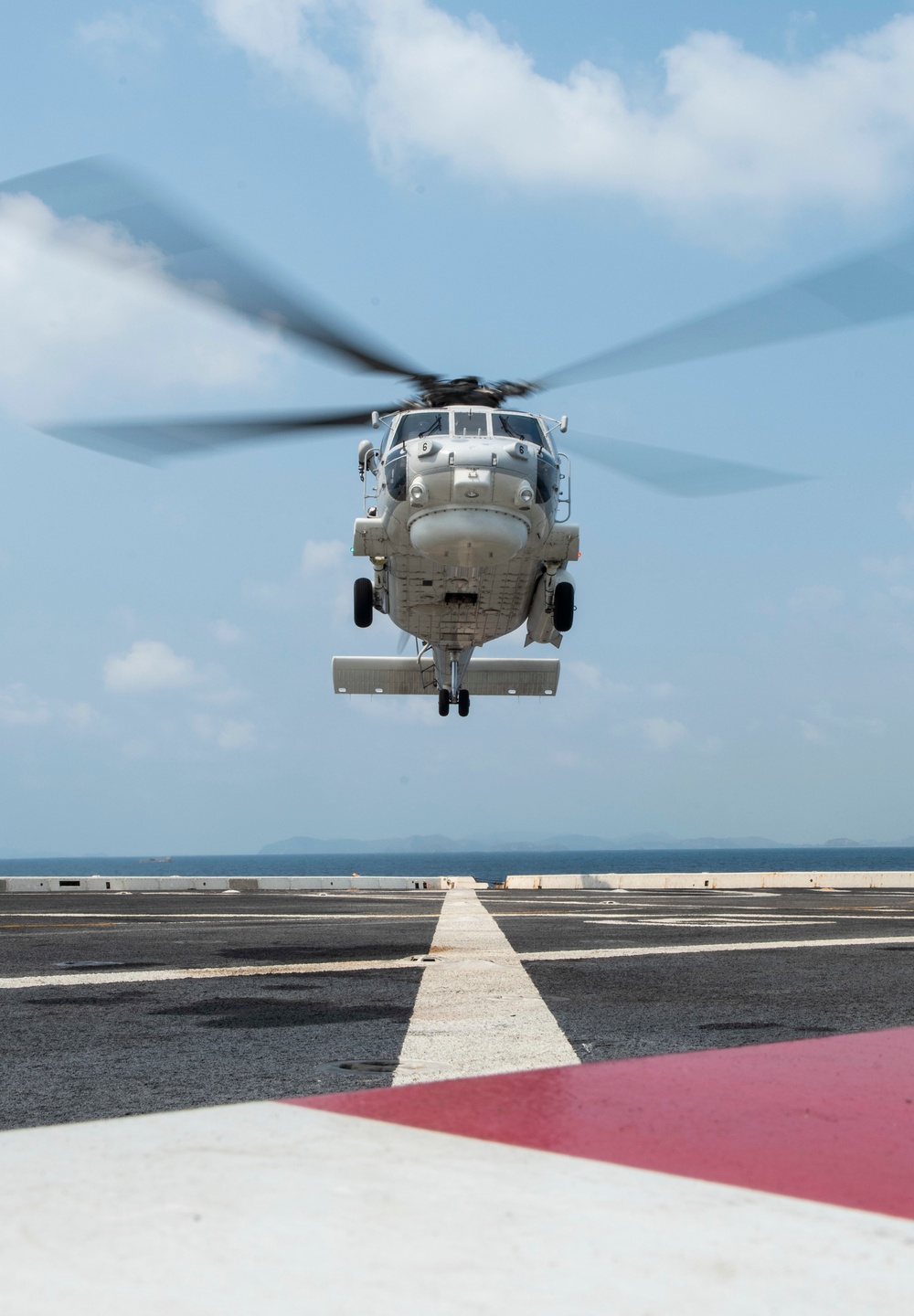 Royal Thai Navy S-70B lands on USS Green Bay