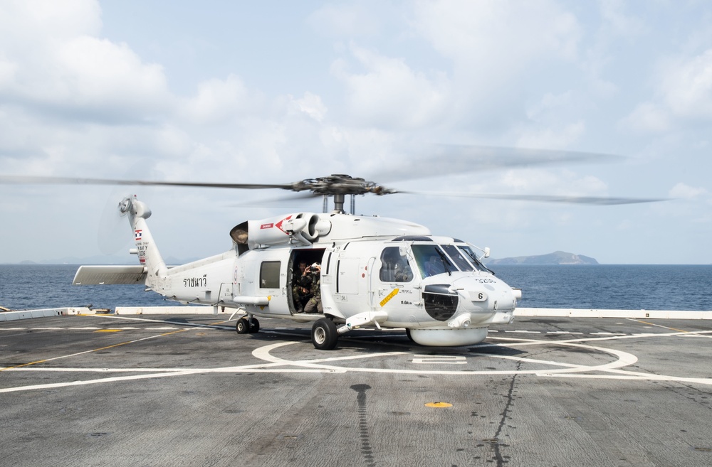 DVIDS - Images - Royal Thai Navy S-70B lands on USS Green Bay [Image 6 of 9]