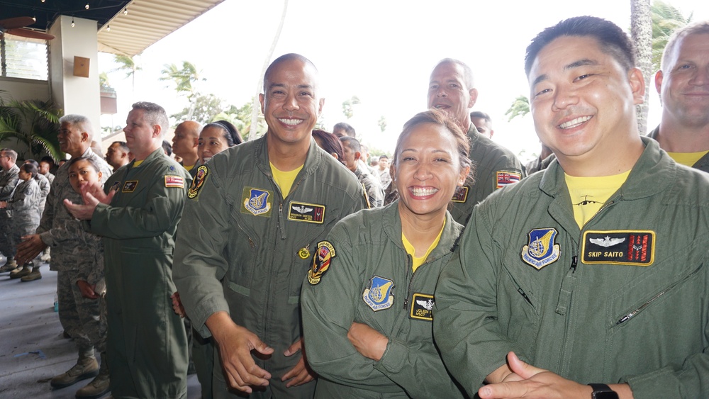 Airmen celebrate the 2018 HIANG Launa'ole Awards