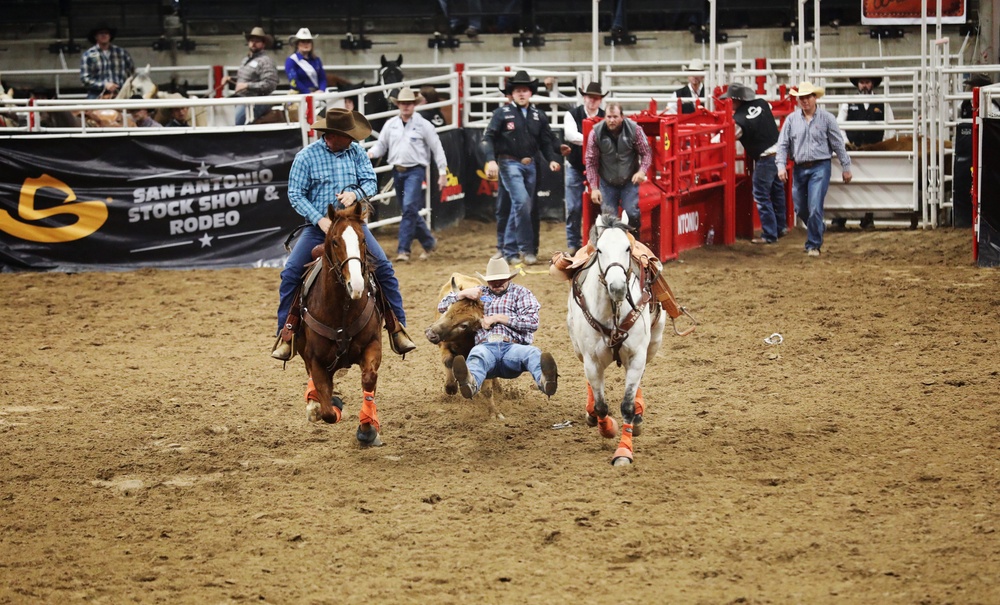 San Antonio Rodeo features Soldiers