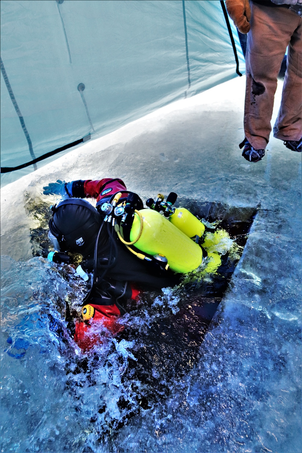 Rescue training: Fort McCoy firefighters learn, practice diving under ice