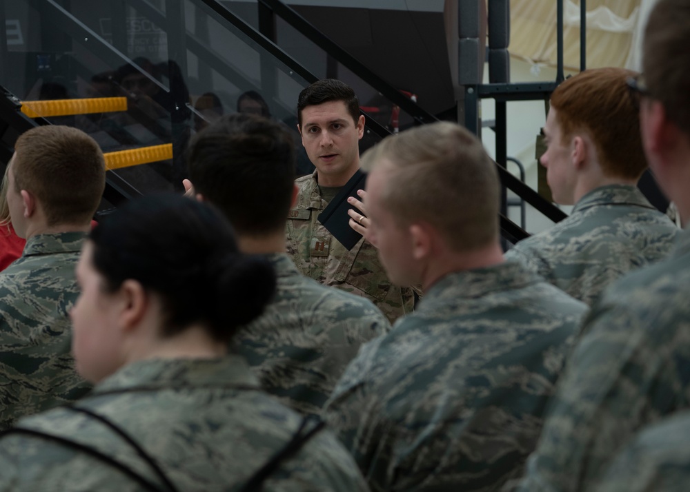 Lee’s Summit High School’s Air Force JROTC Cadet Visit the 33rd Fighter Wing