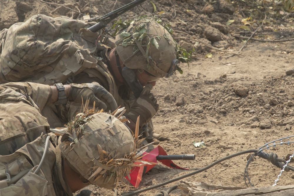 Thai, U.S. soldiers hone platoon-level skills