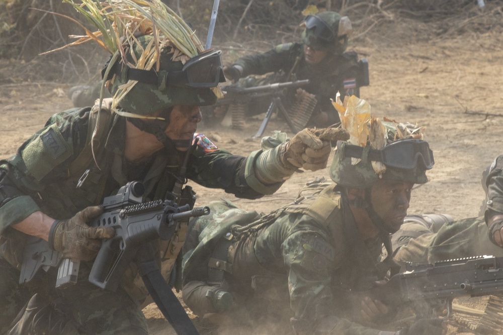 Thai, U.S. soldiers hone platoon-level skills