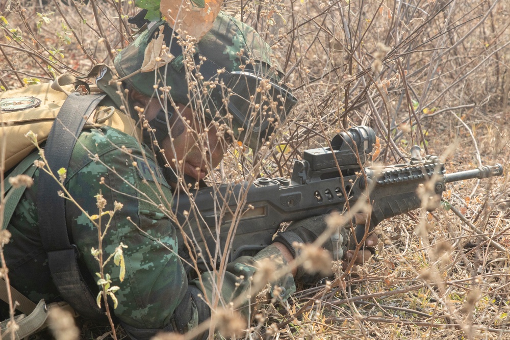 Thai, U.S. soldiers hone platoon-level skills