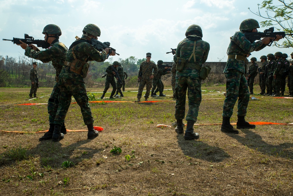 Cobra Gold 19: Bravo Company, BLT 1/4 share room clearing tactics with the Royal Thai Marine Corps