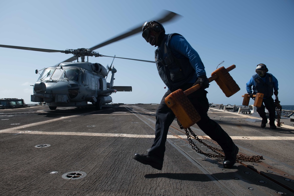 Chung-Hoon, HSM-37 conduct flight operations