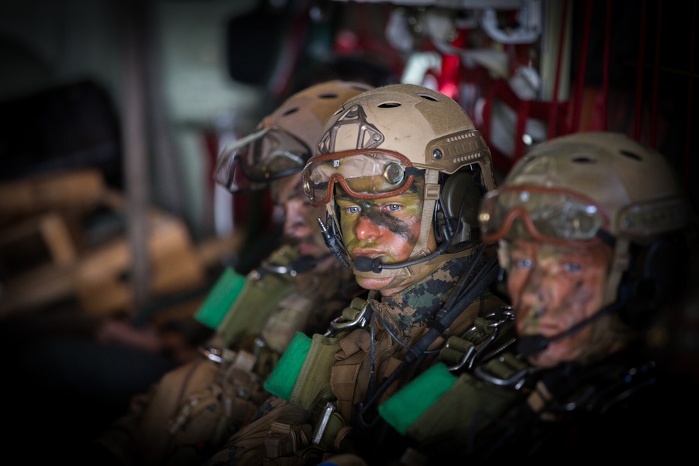 Cobra Gold 2019: U.S. Recon, Royal Thai Recon, VMGR-152 conduct joint freefall training