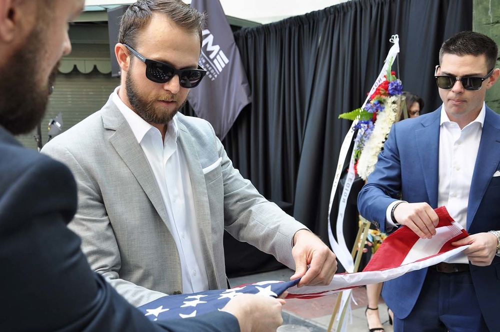 Military members pay tribute to Marvel comic book legend, Army veteran during Hollywood ceremony