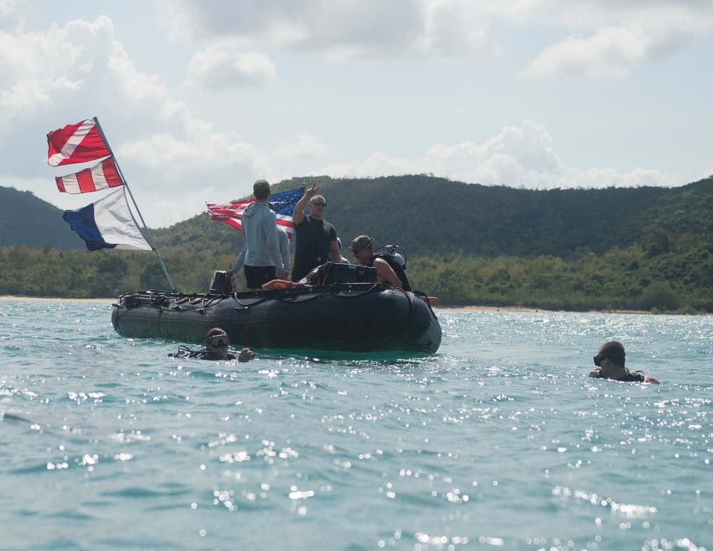 EODMU 5 particpates in dive exercise with Royal Thai Navy EOD during Cobra Gold