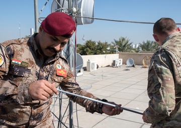 Radio-in-a-box transforms Iraqi PSYOP team