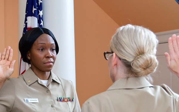 NMCP Staff - Daughter Pinned With Mother’s Silver Oak Leaf