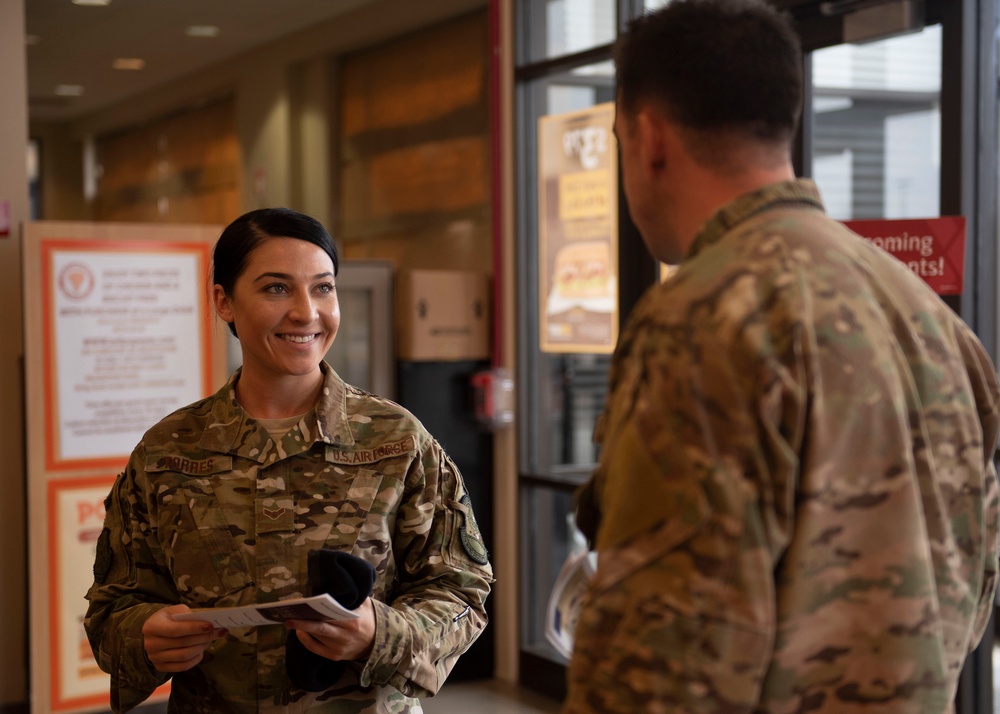 1SGs perform random act of kindness