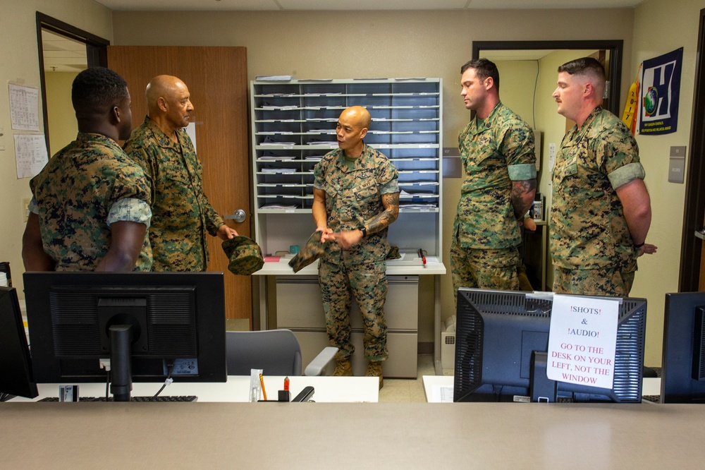 Medal of Honor Recipient Sgt. Maj. John L. Canley, Retired visits Marine Corps Base Hawaii