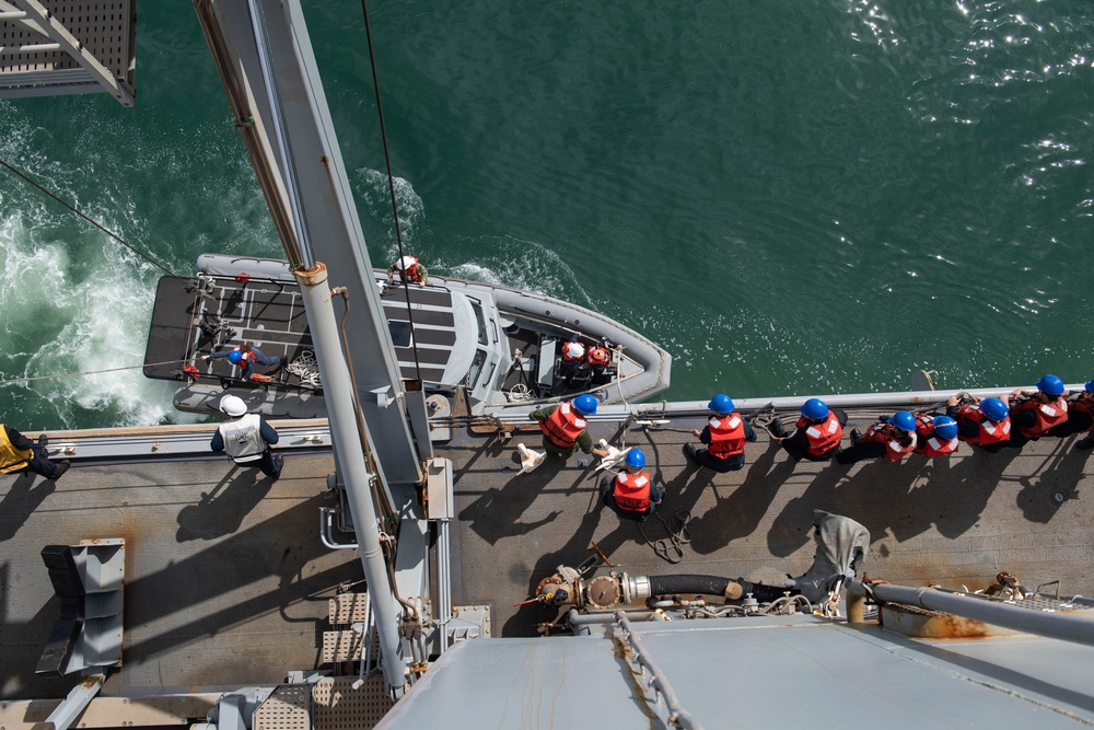 USS Harpers Ferry Conducts Boat Operations