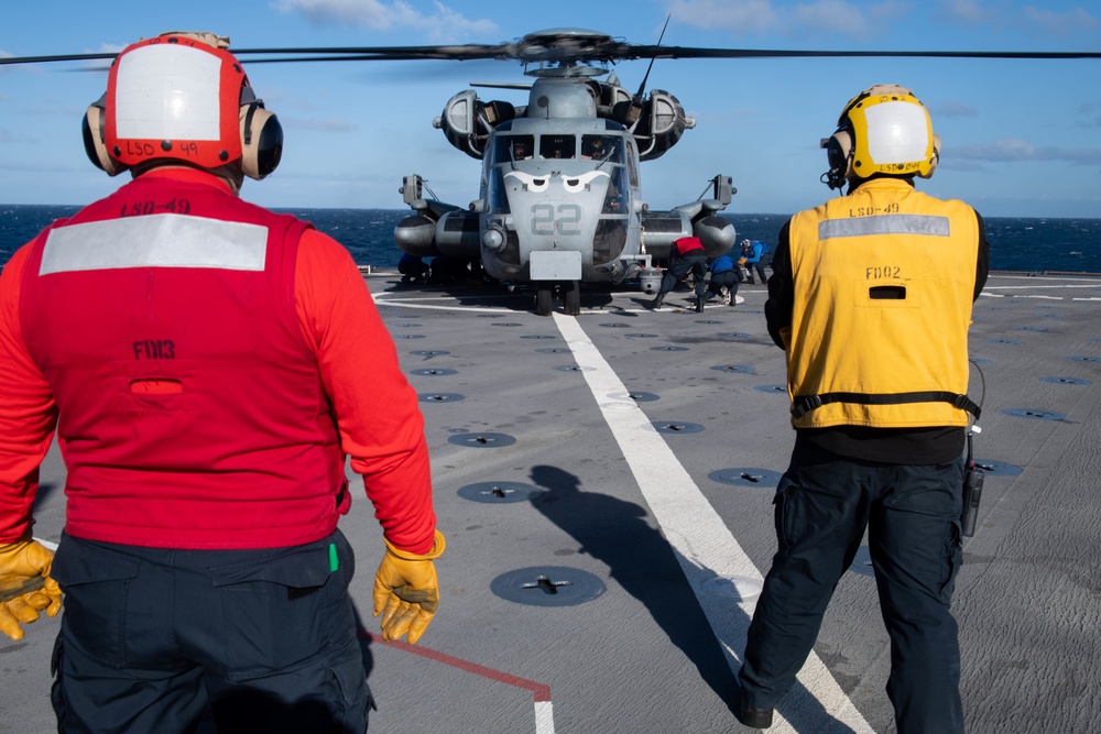 USS Harpers Ferry Conducts Flight Quarters