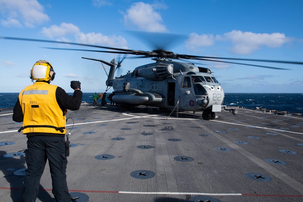 USS Harpers Ferry Conducts Flight Quarters