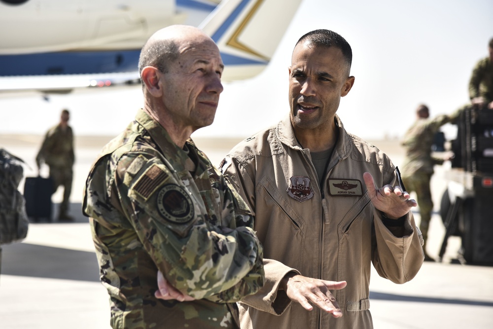 ACC Commander and Chief visit Al Dhafra Air Base