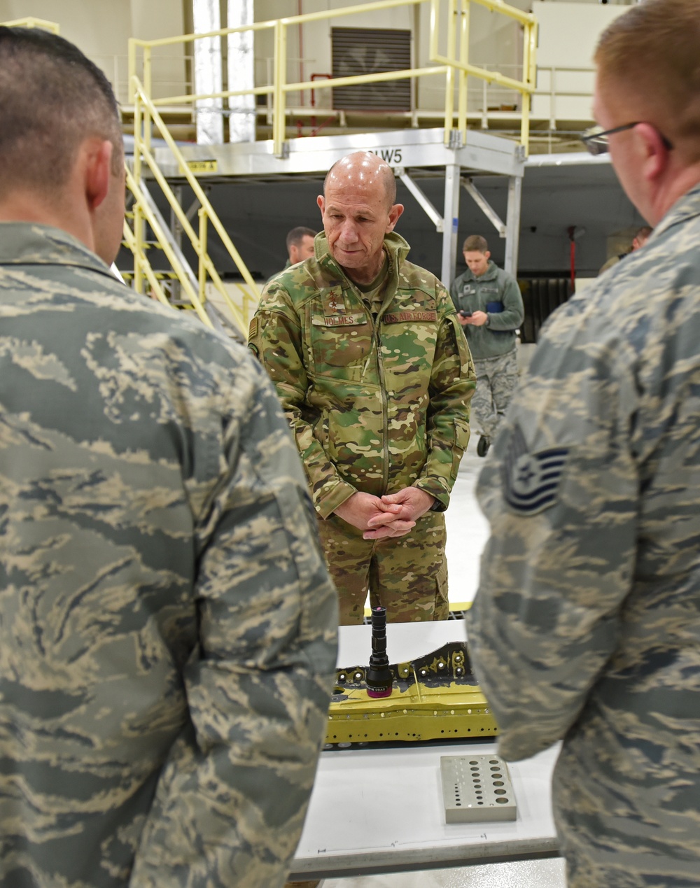 The Air Combat Command Commander visits the 173rd Fighter Wing