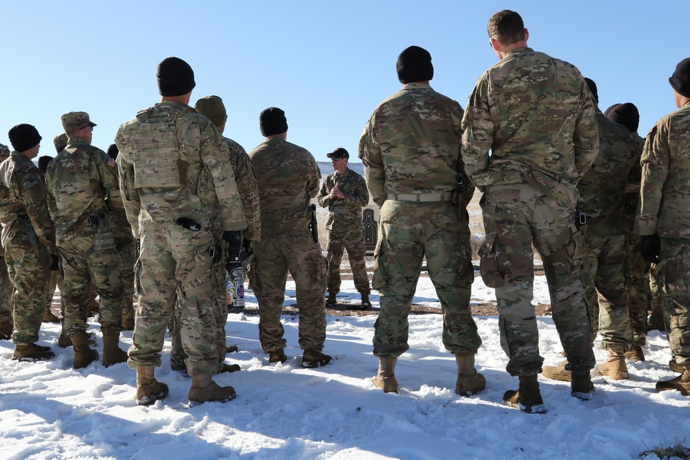 4th Infantry Division Soldiers learn from the USAMU