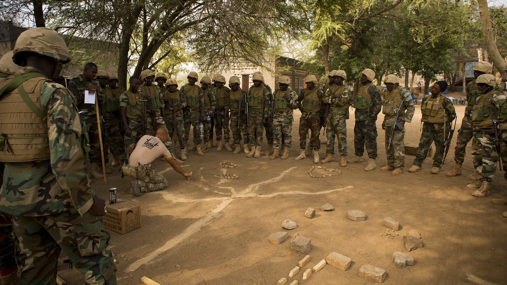 Belgian special forces advise Nigerien soldiers